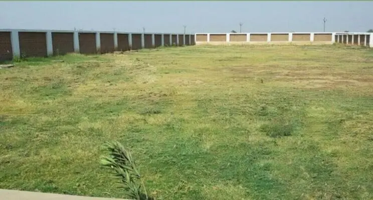 Empty Plot New Saryu River